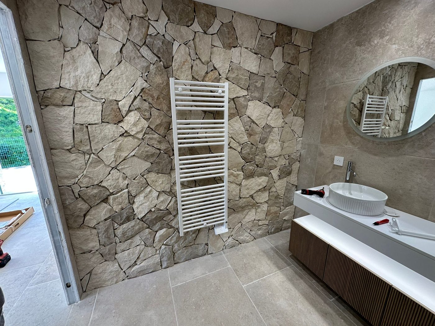 Sèche-serviette électrique — salle de bain haut de gamme